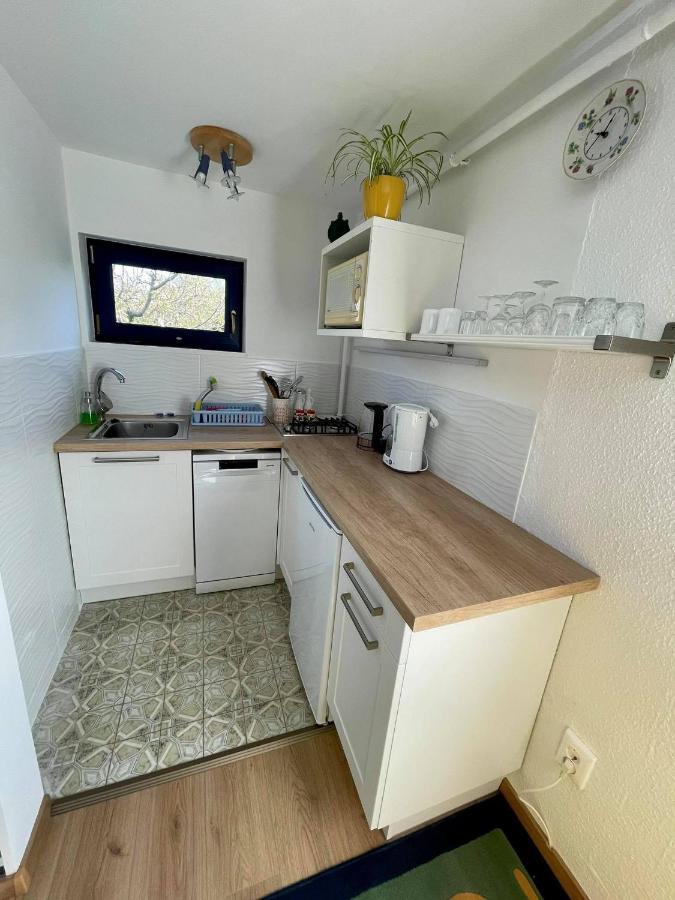 Jorgos Apartman Кестели Екстериор снимка
